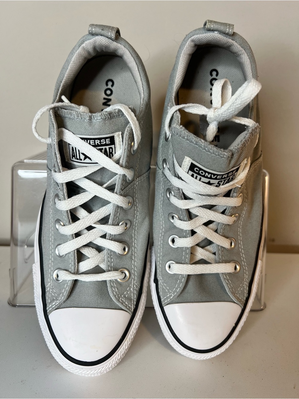 Converse Women’s Low Top Sneakers in Light Gray with White Accents